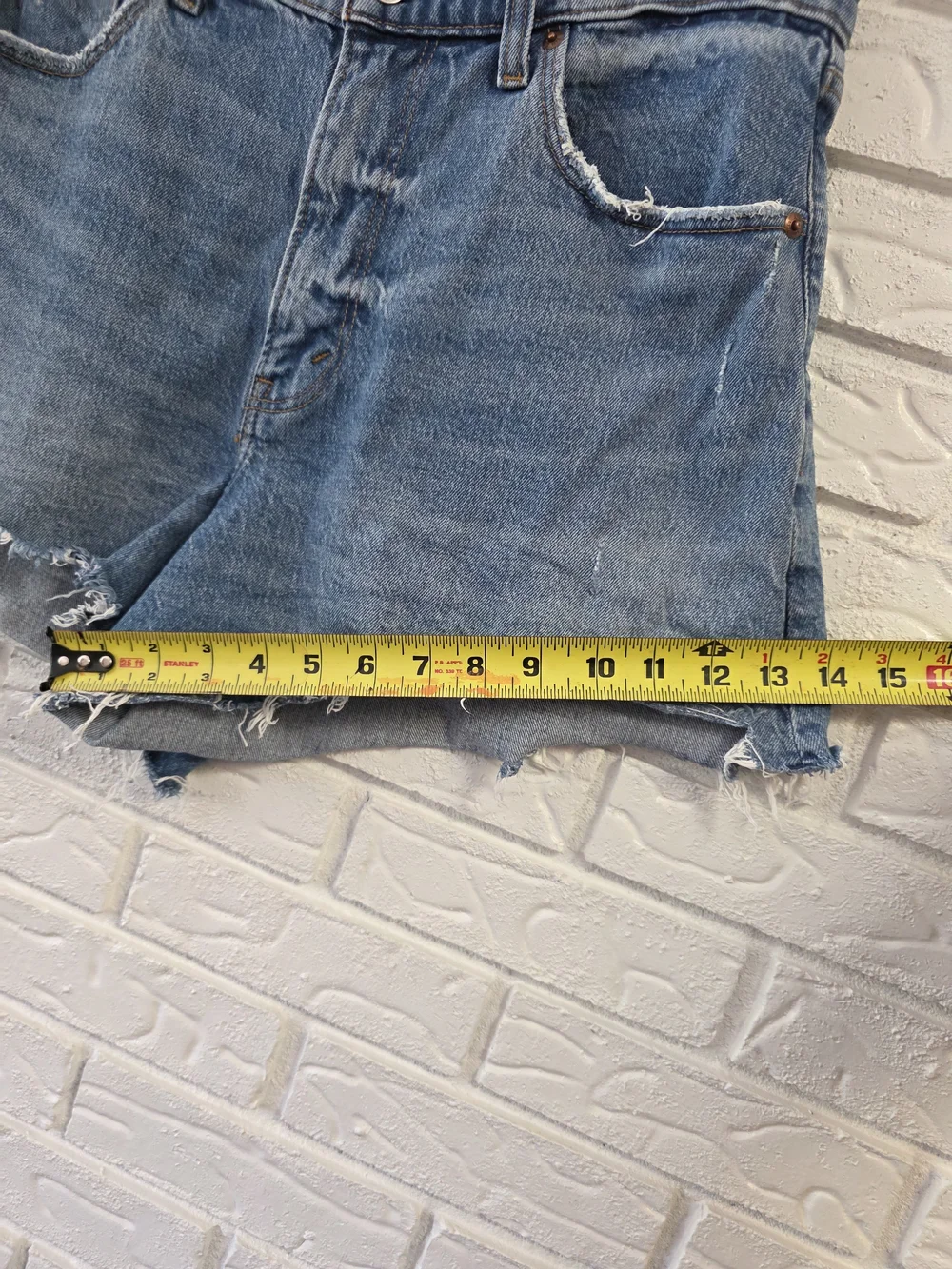 A&F [Curve Love] The '90s Relaxed Cutoff Short - High Rise EUC